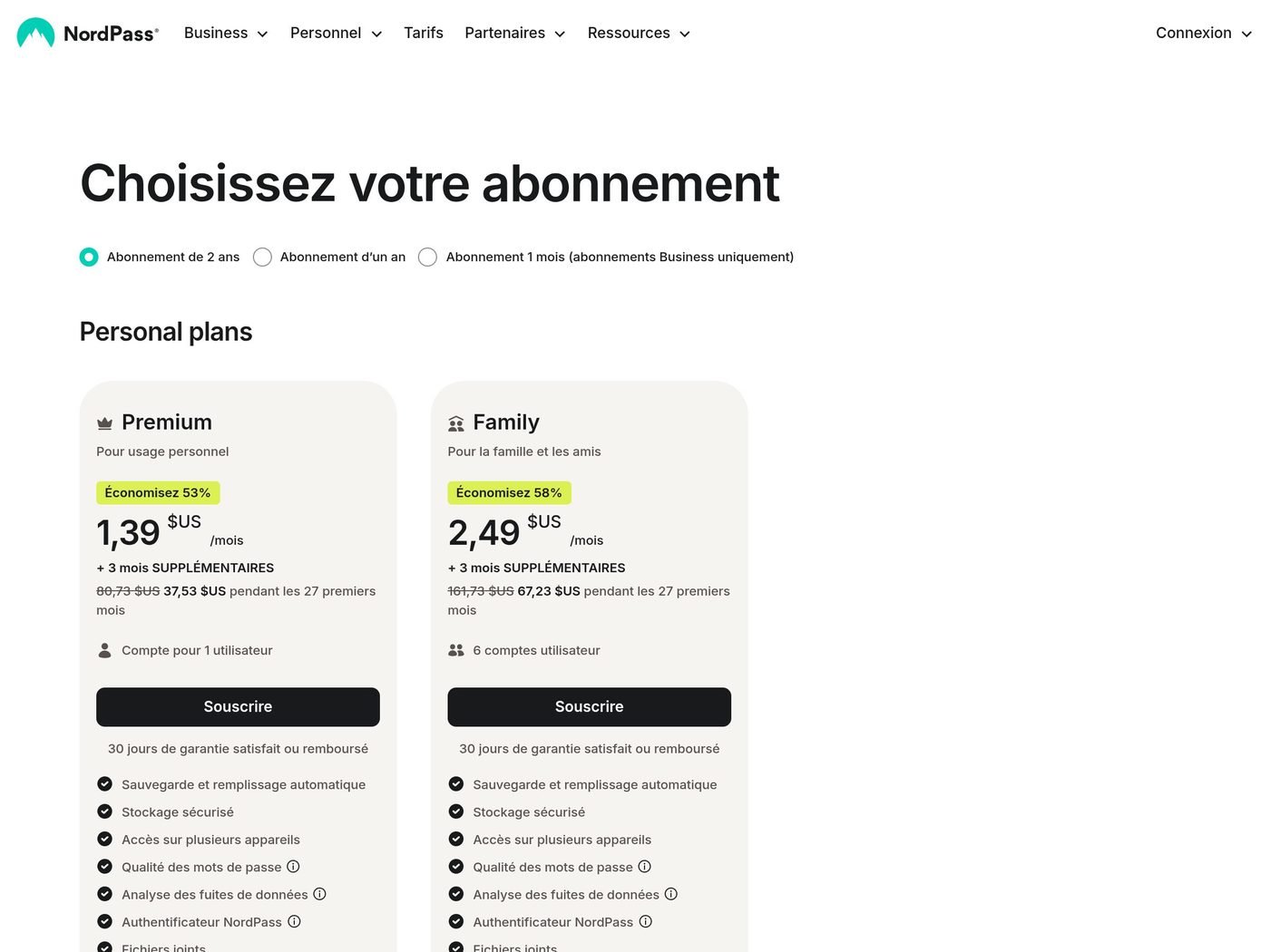Page tarifs officielle de NordPass, abonnements 2 ans (capture du 18 octobre 2026 depuis une adresse IP américaine : la page française affiche alors des dollars, Premium 1,39 $ et Family 2,49 $ par mois, plus 3 mois offerts)